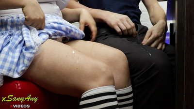 Genç kız öğrenci ödev-xsanyAny üzerinde sınıf arkadaşına mastürbasyon